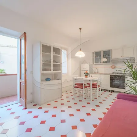Apartment Malaga - Goelba Porto Azzurro