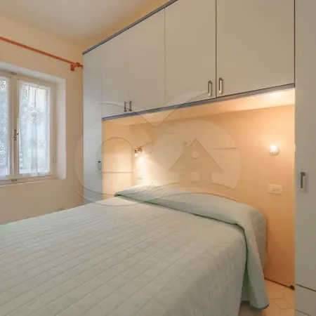 Malaga - Goelba بورتو أتْسورّو