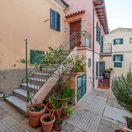 Malaga - Goelba Porto Azzurro